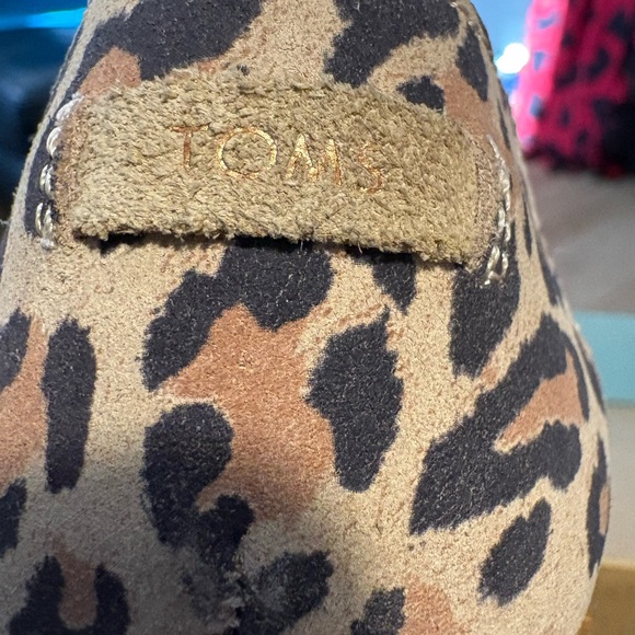Toms Leopard Print Flats - Picture 8 of 11